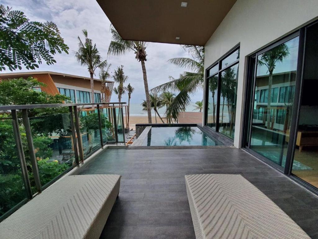 Eco Cozy Beachfront Resort Chaam Hua Hin Exterior foto