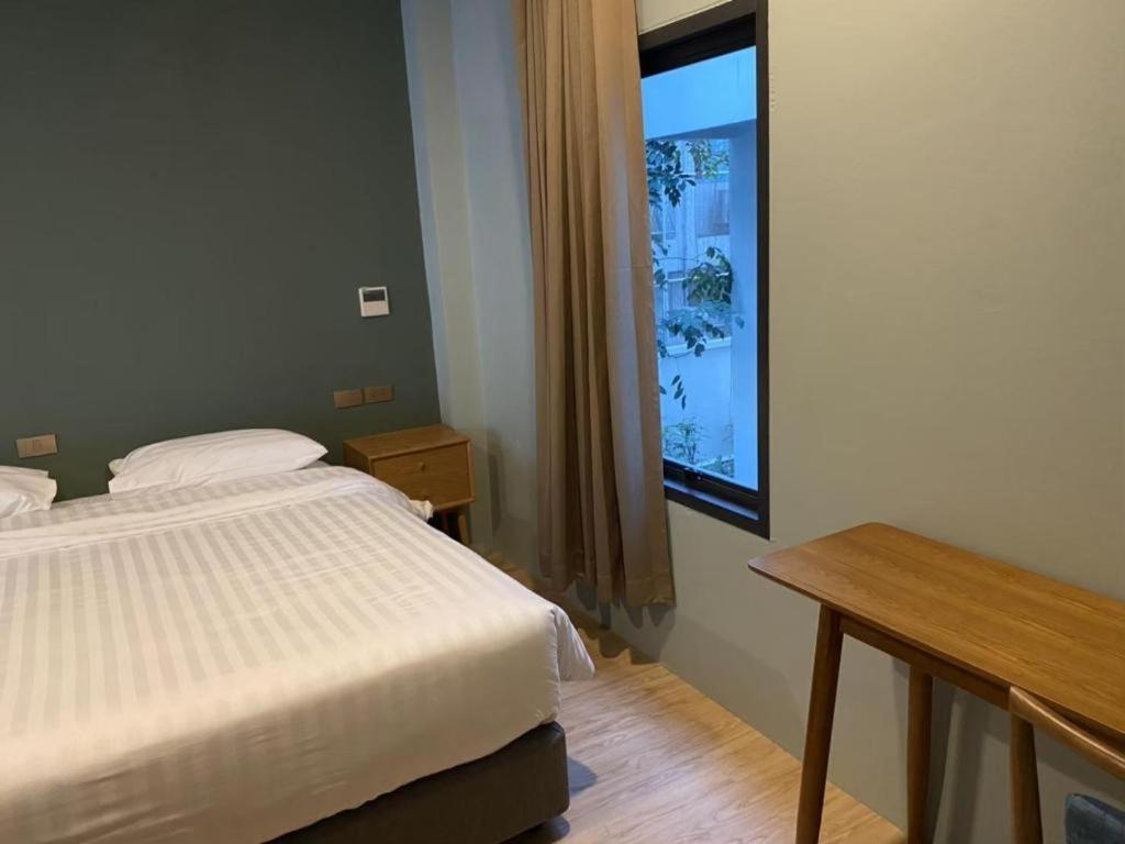 Eco Cozy Beachfront Resort Chaam Hua Hin Exterior foto