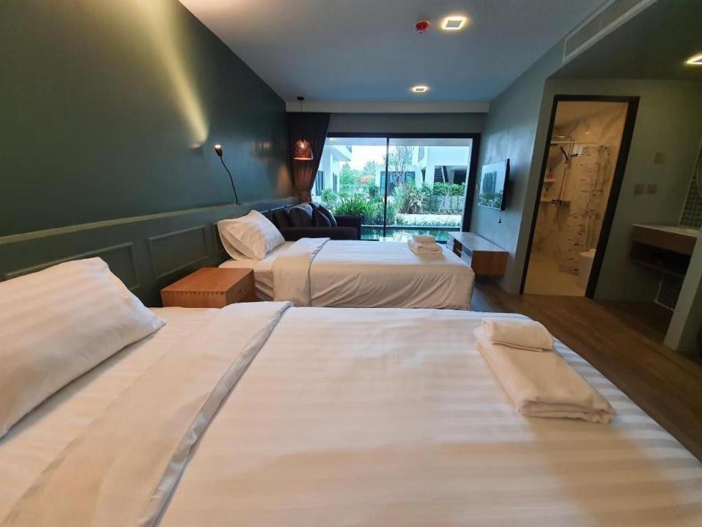 Eco Cozy Beachfront Resort Chaam Hua Hin Exterior foto