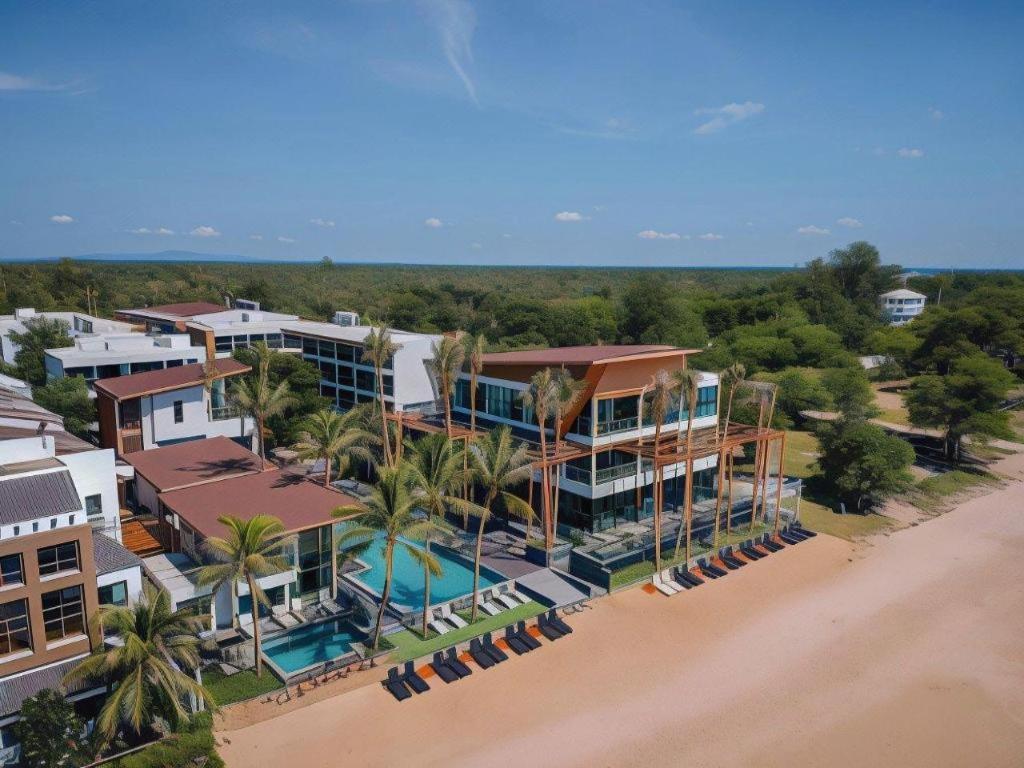 Eco Cozy Beachfront Resort Chaam Hua Hin Exterior foto