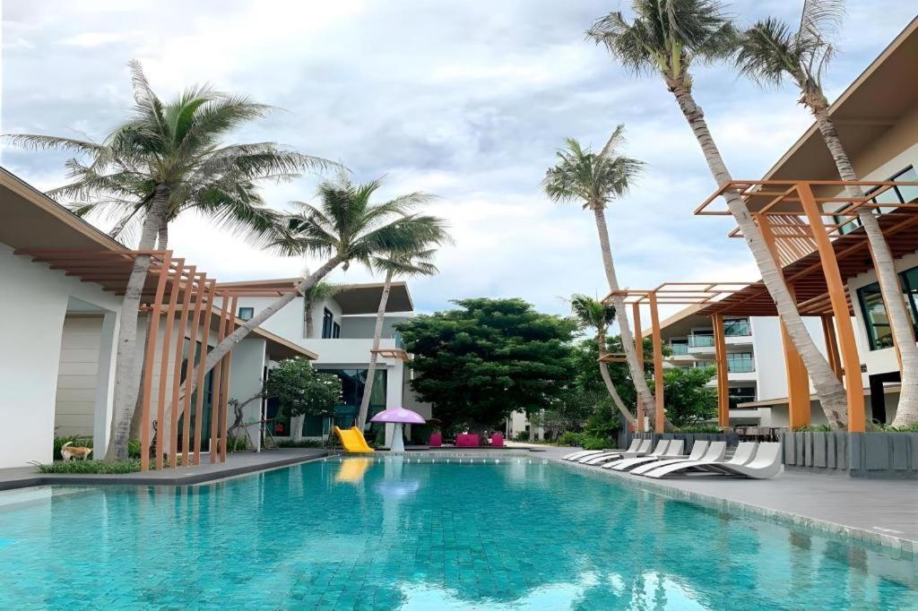 Eco Cozy Beachfront Resort Chaam Hua Hin Exterior foto